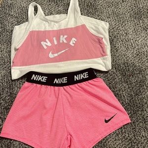 Girls nike size 6 tank and shorts